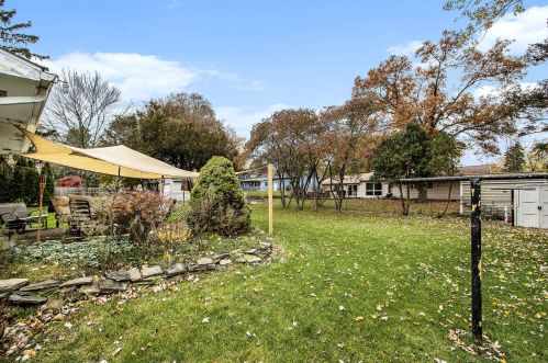 223 Barberry Ave, Kalamazoo MI 49002-6205 exterior