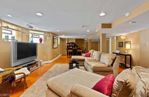 1309 Carmen Ave, Chicago IL 60640-2903 exterior