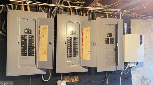 1414 Broad St, Trenton NJ 08610-6036 exterior