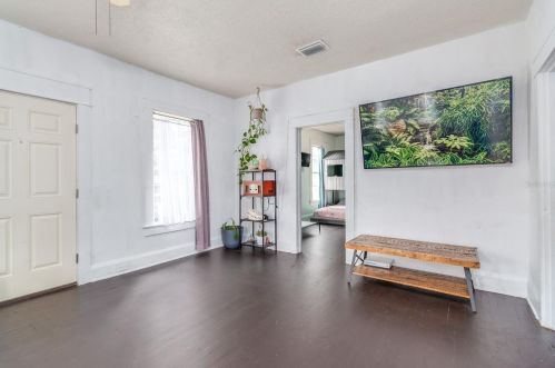 10012 Annette Ave, Tampa FL 33612-6826 exterior