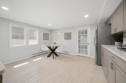 4 Mckinley Rd, Worcester MA  01605-2112 exterior