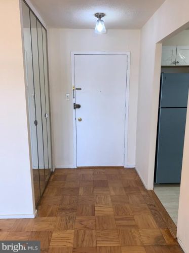 1301 Delaware Ave, Washington DC  20024-3929 exterior