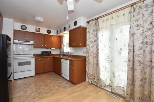 4119 Cherrywood Ln, Milwaukee WI 53209-1004 exterior