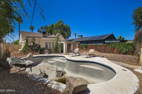 1138 Culver St, Phoenix AZ 85043-1768 exterior