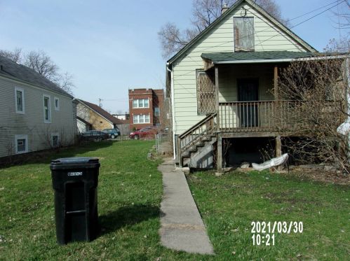 6549 Carpenter St, Chicago, IL 60621-1233