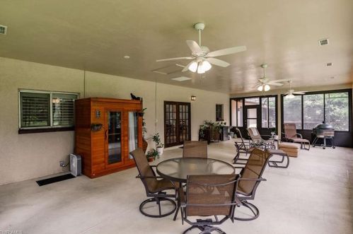 3770 25 Ave, Naples FL 34120-4367 exterior