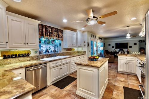 2249 Trafalgar Ave, Riverside CA 92506-4627 exterior