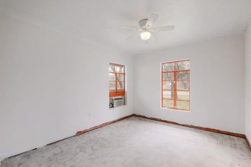 4323 Airport Blvd, Austin TX 78752-3826 exterior