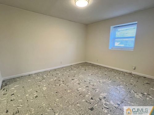 7 Hallo St, Edison NJ exterior