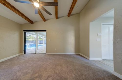 5012 Barrowe Dr, Tampa FL 33624-2593 exterior