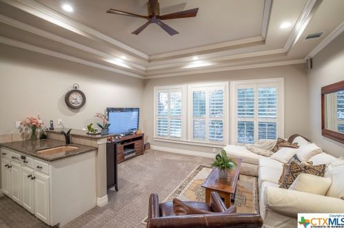 2763 Frontier, Spring Branch TX 78070-5949 exterior