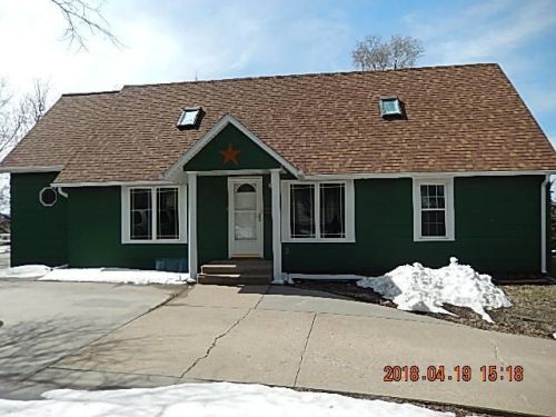 318 Clemmer Ave, Chamberlain SD  57325-1312 exterior