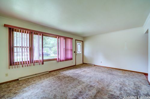 633 Randall Rd, Meskegon MI 49441-4953 exterior