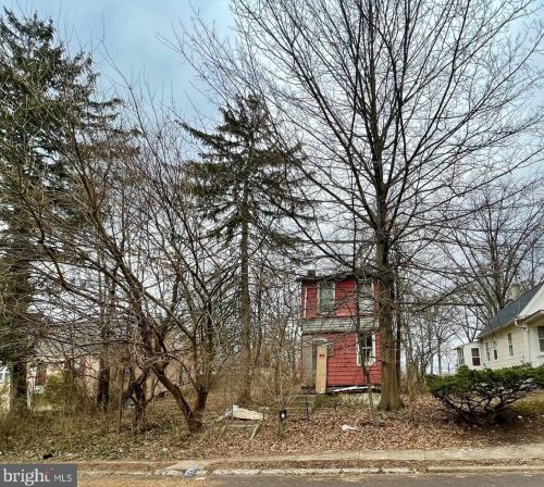 553 Grant St, Pottstown, PA 19464-4803