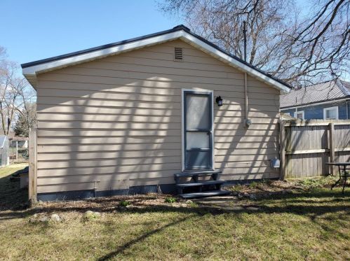 513 Decalb St, Reed City MI 49677-1347 exterior