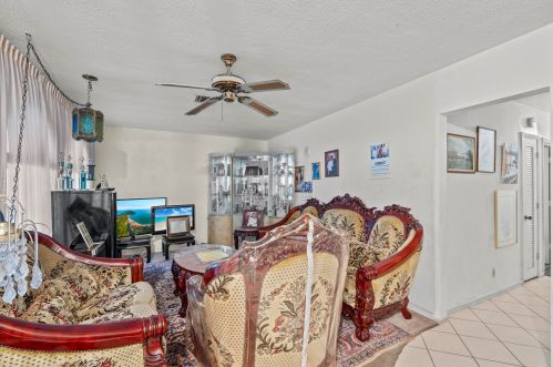 2598 4 Ct, Boca Raton FL 33432-1907 exterior