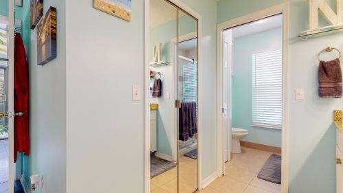 2471 Shell Ave, Fort Pierce FL  34952-6857 exterior