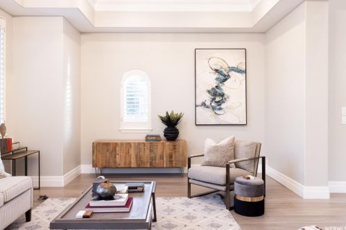 9093 Cyn Gate Cir, Sandy UT 84093-3807 exterior