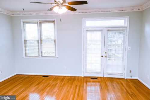 15301 Manor Village Ln, Rockville MD 20853-1820 exterior