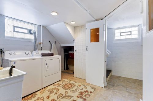 1815 Juliet Ave, Saint Paul MN 55105-2124 exterior