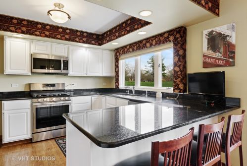 7125 Braemar Cir, Bull Valley IL 60014-6603 exterior