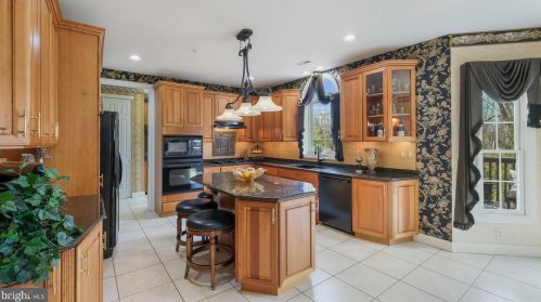 2706 Dillon Dr, Jamison PA 18929-1259 exterior