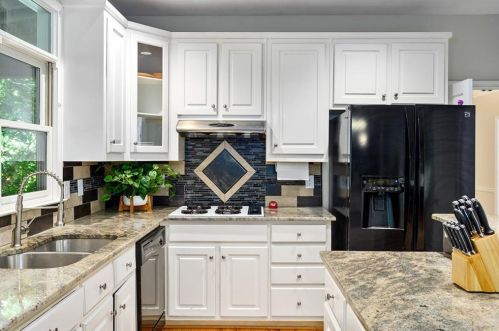 2845 Pine St, Duluth, GA 30096-5402