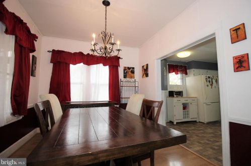 29 Roland Rd, Chester PA 19015-3051 exterior