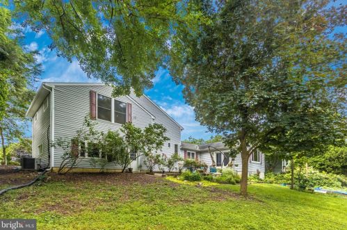 120 Piping Rock Dr, Silver Spring MD 20905-5863 exterior