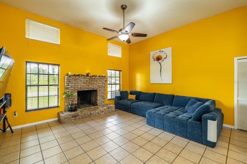 12001 Lynmoor Dr, Riverview FL 33579-7034 exterior