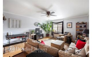 593 17th St, Brooklyn, NY 11218-1154