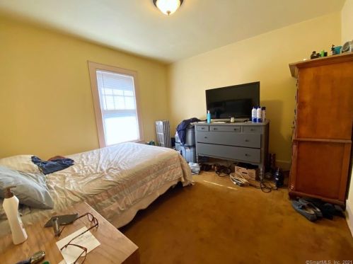 15 Albert St, Torrington CT 06790-6401 exterior