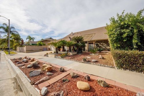 3917 Cielo Pl, Fullerton CA 92835-1102 exterior