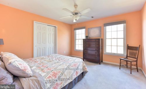 1510 Judd Ct, Herndon VA 20170-2564 exterior