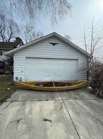 202 Oak St, Linden, MI 48451-8902