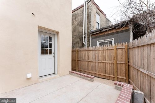 1906 Lawrence St, Philadelphia PA 19140-2406 exterior