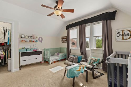 1740 Nagle Ave, Chicago IL 60706-4805 exterior