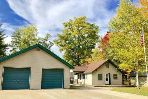 7392 Arrowroot Trl, Gaylord MI  49735-8625 exterior