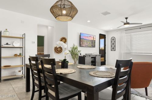 2837 Apollo Rd, Phoenix AZ  85041-5339 exterior