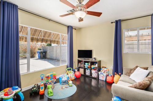 4312 16 Ave, Phoenix AZ 85015-2009 exterior