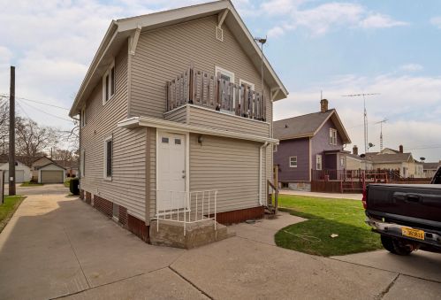 1406 20 St, Manitowoc WI 54220-5645 exterior