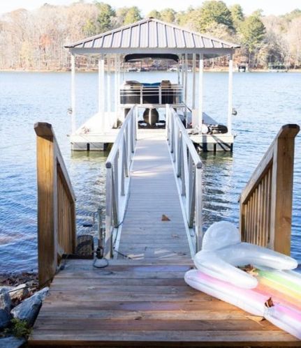 8465 Lynn Dr, Gainesville GA 30506-5884 exterior