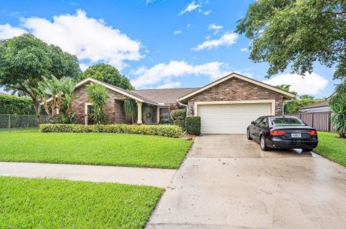 17340 Lake Park Rd, Boca Raton FL  33487-1119 exterior