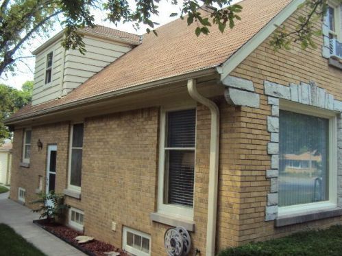 3767 86th St, Milwaukee, WI 53222-2829