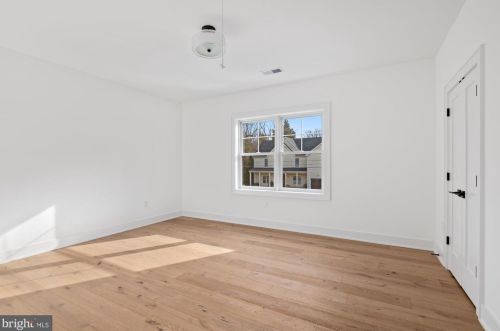 5805 Beech Ave, Bethesda MD  20817-3407 exterior