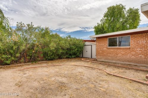 1116 Edgewater Dr, Tucson AZ 85704-2414 exterior