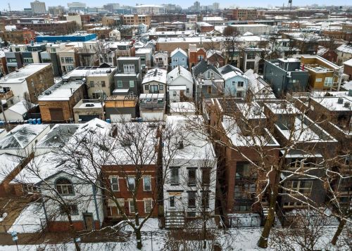 1933 Ohio St, Chicago IL 60624-1047 exterior