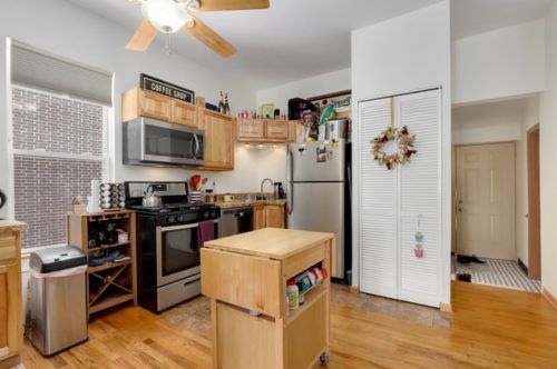 2639 Armitage Ave, Chicago IL 60707-3320 exterior