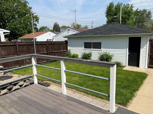 1109 Clara Ave, Joliet IL 60435-3966 exterior