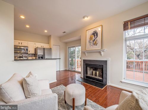 3801 Elbert Ave, Alexandria VA 22305-2058 exterior